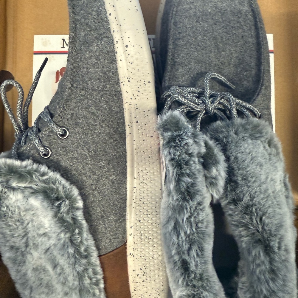 Women's Gray Fur-Trimmed Loafers